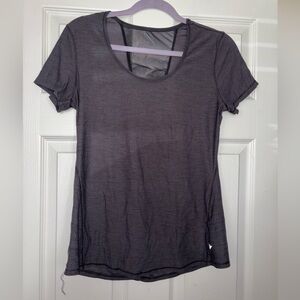 Workout top with mesh back